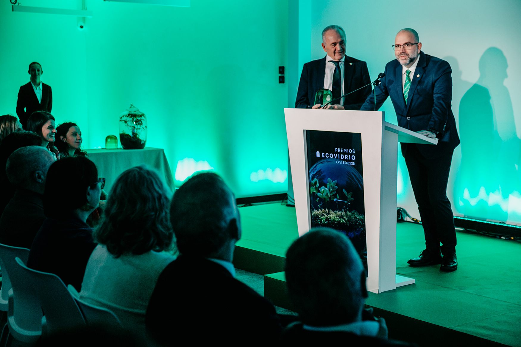 El Real Betis recibe el Premio Especial Ecólatras por su plataforma de impulso medioambiental Forever Green en los XXVI Premios Ecovidrio